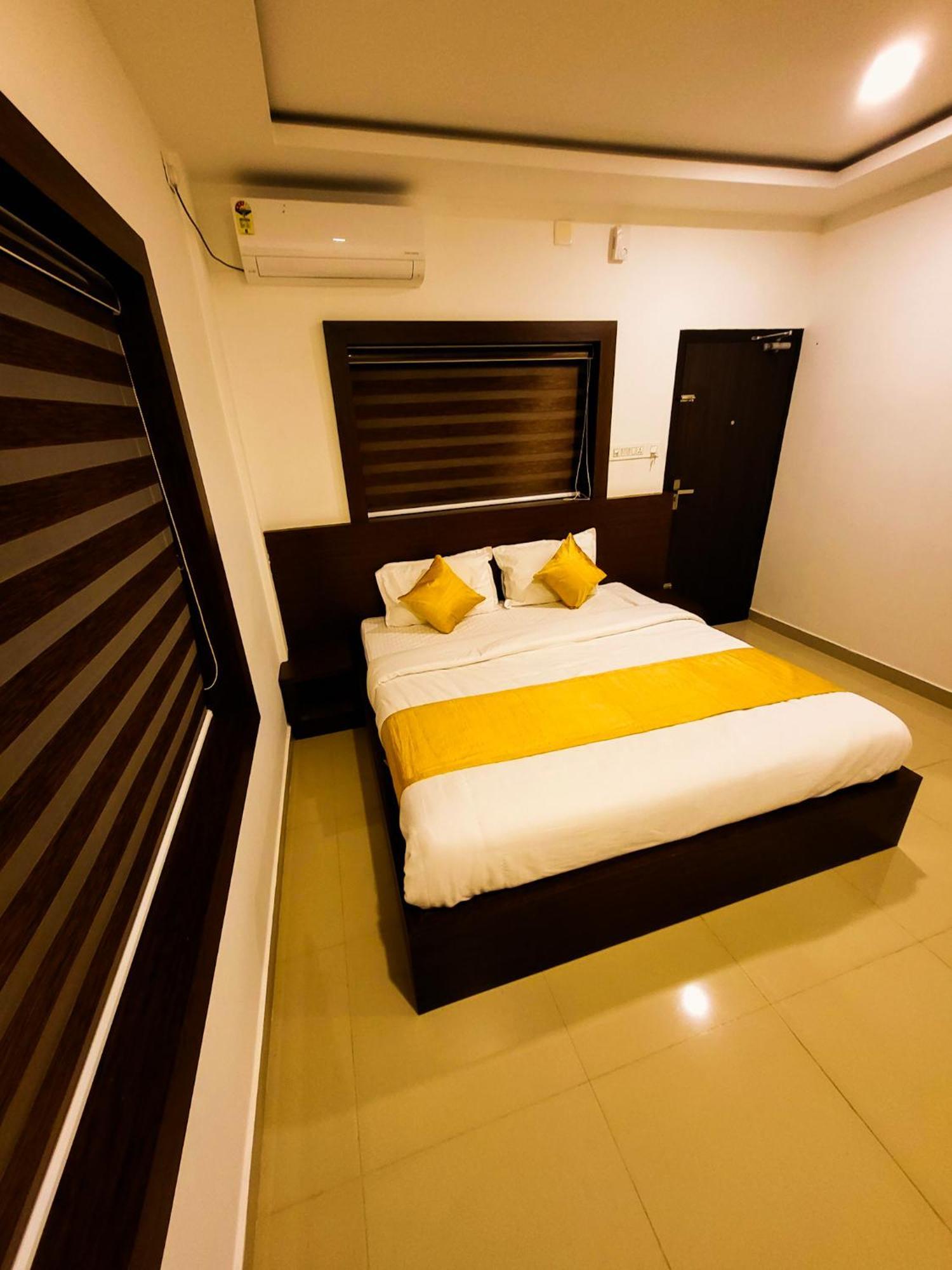 Thejaswini Residency Cheruvathur Nileshwar Exterior photo
